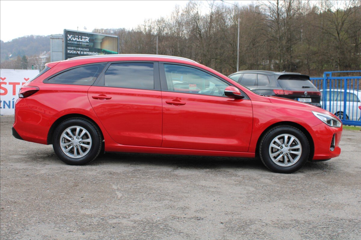 Hyundai i30 Kombi 998,0 88 kw