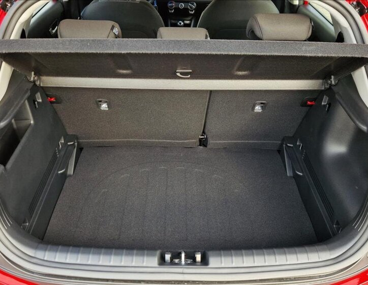 KIA Stonic Hatchback 1,2 l 58 kw