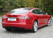 Tesla Model S 2