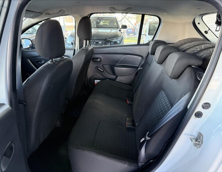 Dacia Sandero Hatchback 898,0 66 kw