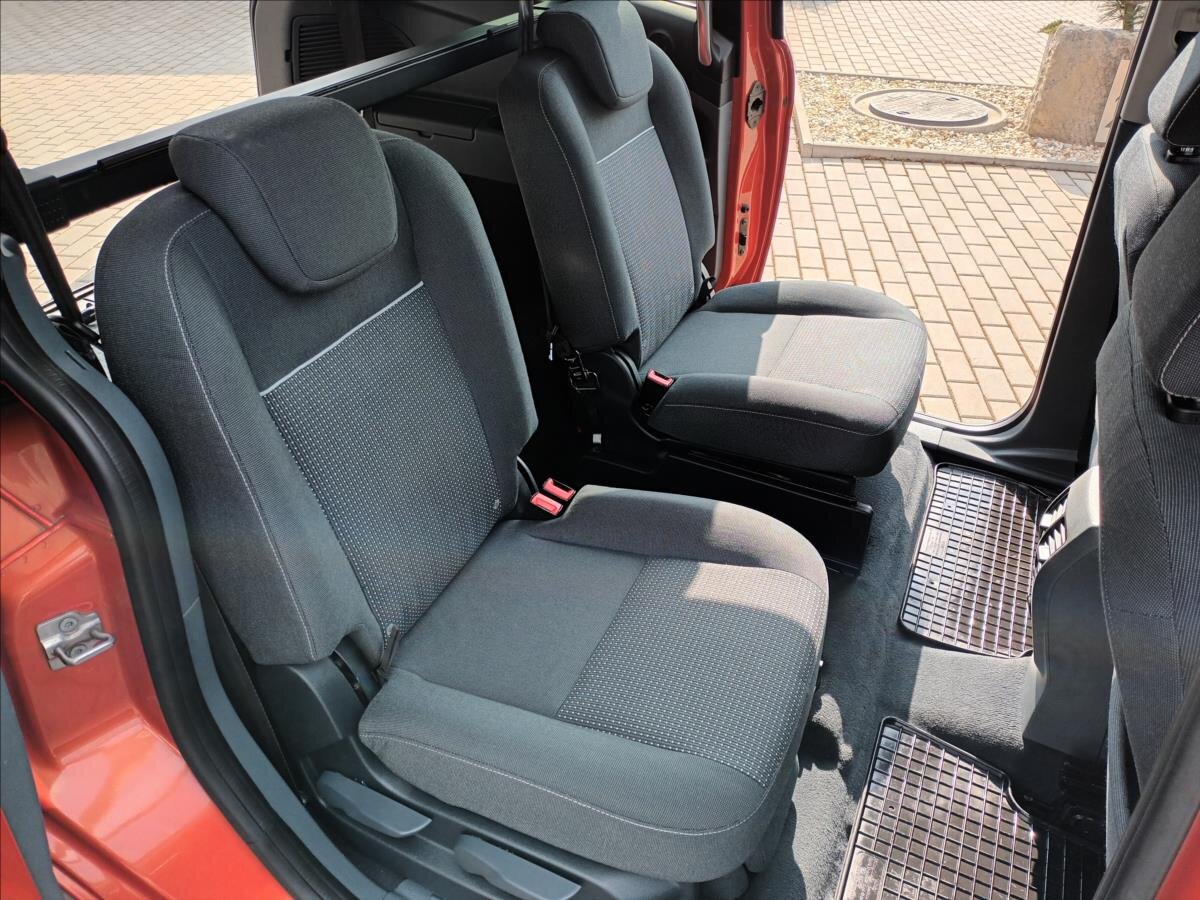 Ford Grand C-MAX MPV 2,0 l 103 kw