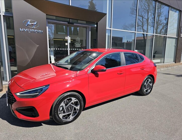 Hyundai i30 Liftback 998,0 73 kw