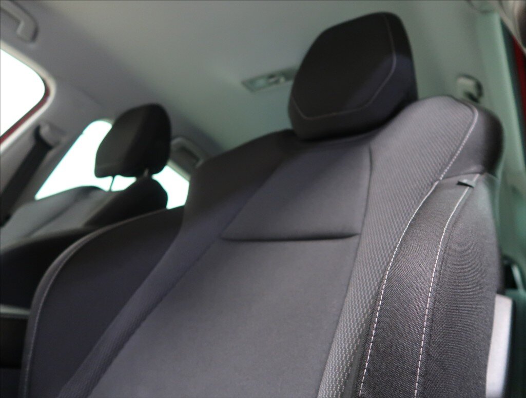 Škoda Karoq SUV 1,5 l 110 kw