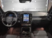 Volvo EX40 SUV / Terénní 0,0 185 kw