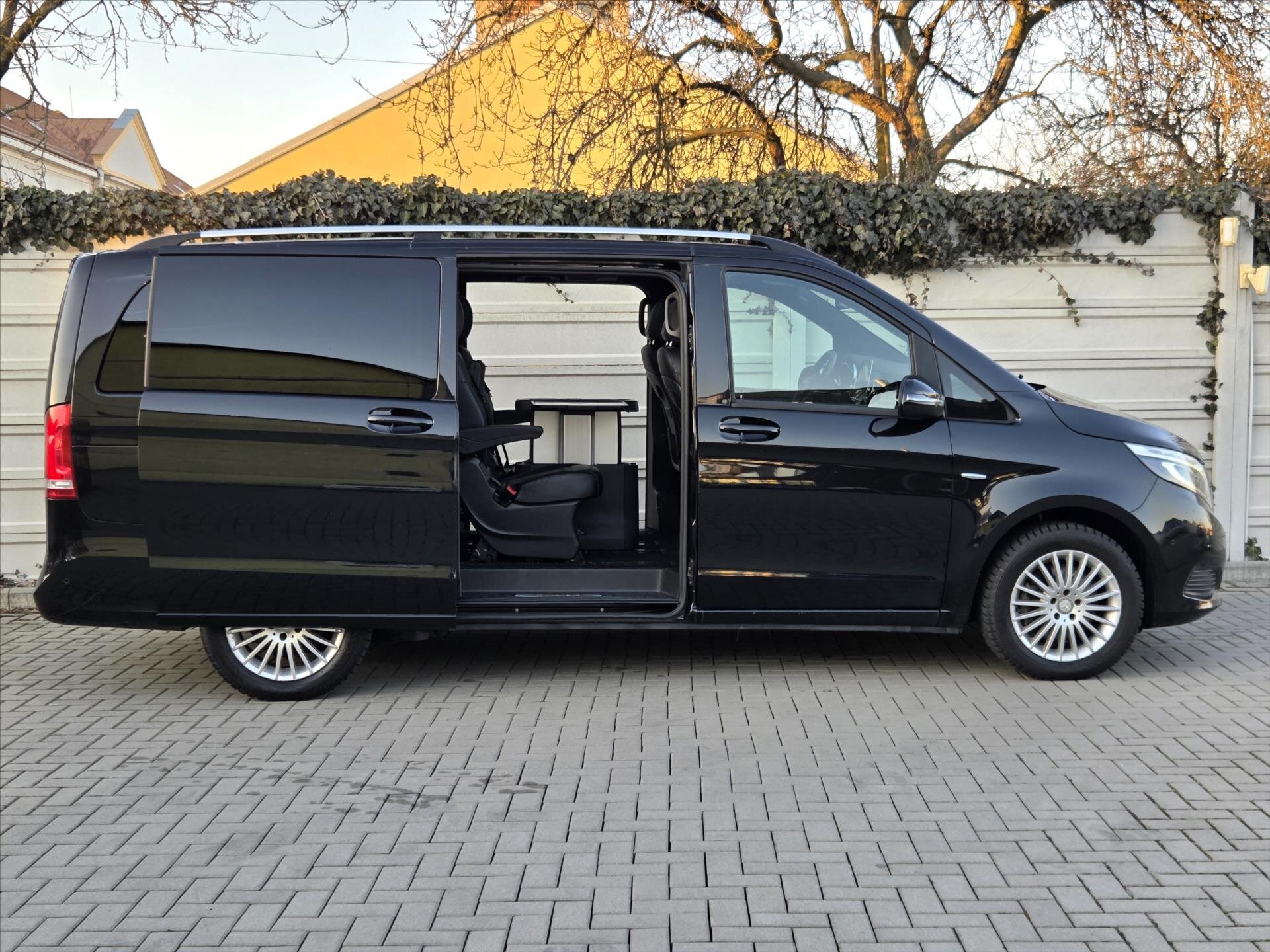 Mercedes-Benz Třídy V Kombi 2,1 l 140 kw