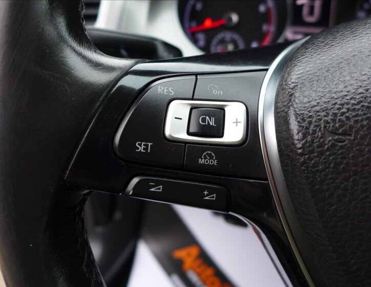 Volkswagen Golf Hatchback 1,2 l 63 kw