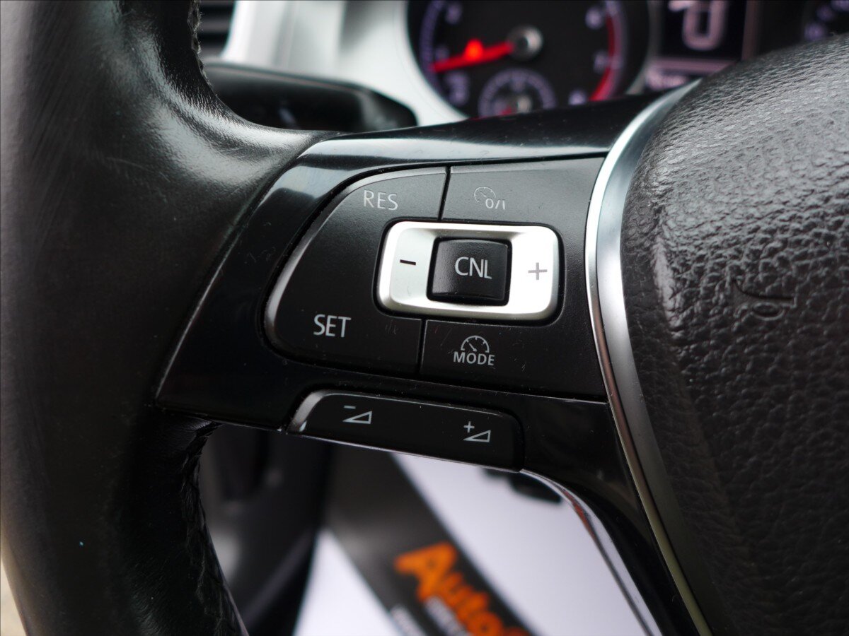 Volkswagen Golf Hatchback 1,2 l 63 kw