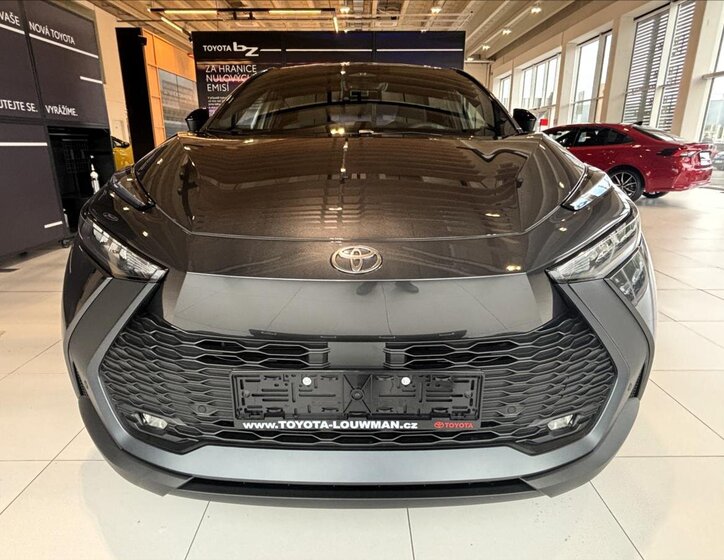 Toyota C-HR SUV 1,8 l 103 kw