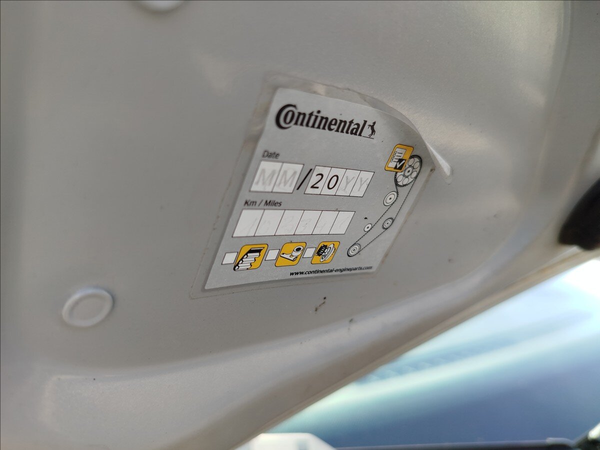 Volkswagen Golf Kombi 2,0 l 103 kw