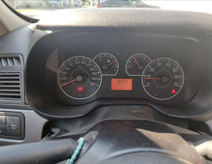 Fiat Grande Punto Kombi 1,2 l 51 kw