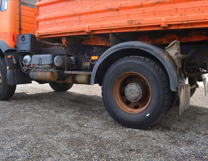 Mercedes-Benz Ostatní 6