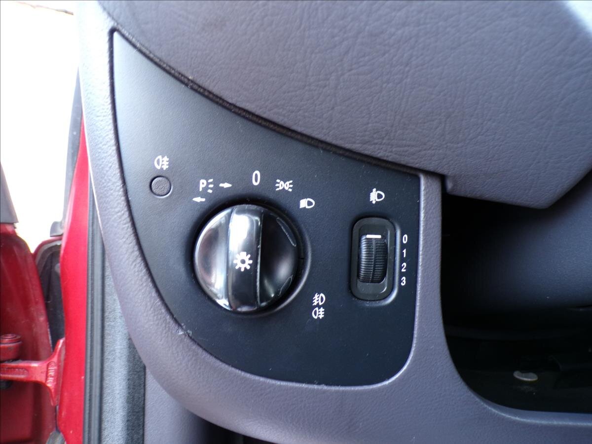 Mercedes-Benz Třídy A Kombi 1,6 l 60 kw