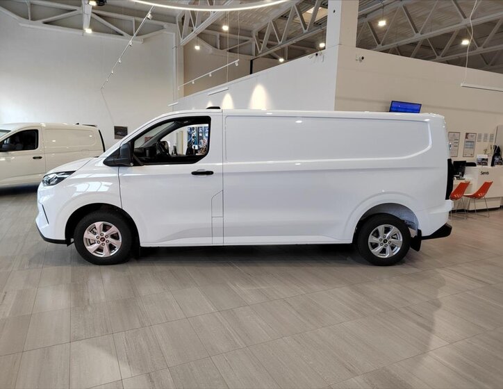 Ford Transit Custom Skříň 2,0 l 100 kw
