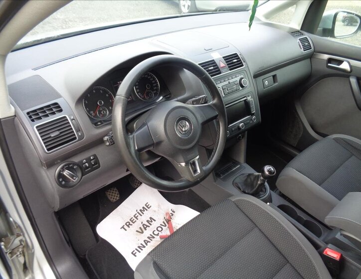 Volkswagen Touran Kombi 1,4 l 110 kw