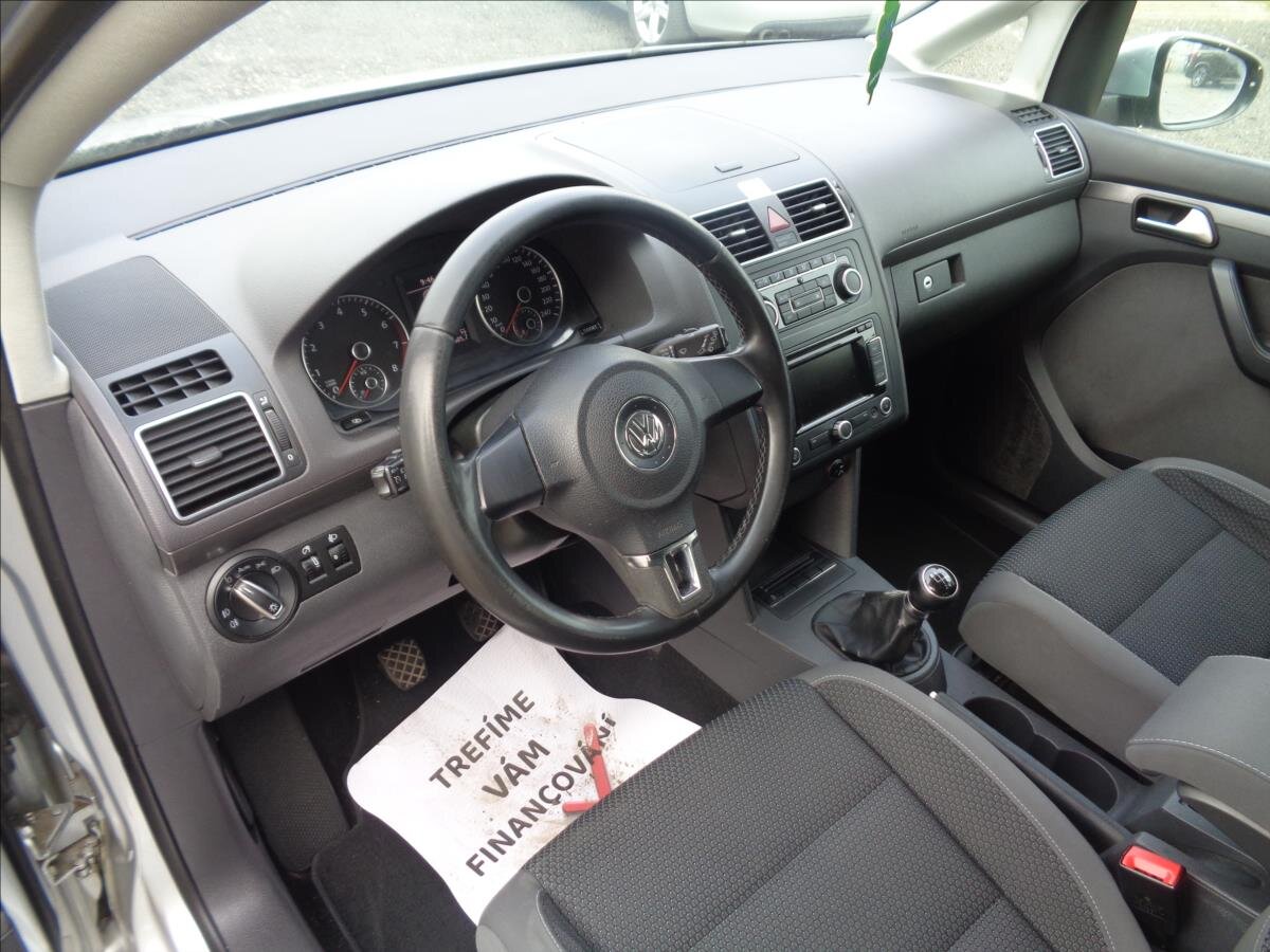 Volkswagen Touran Kombi 1,4 l 110 kw