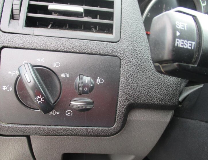 Ford Kuga SUV / Terénní 2,0 l 100 kw