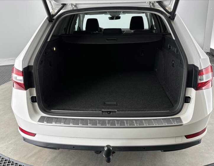 Škoda Superb Kombi 2,0 l 140 kw