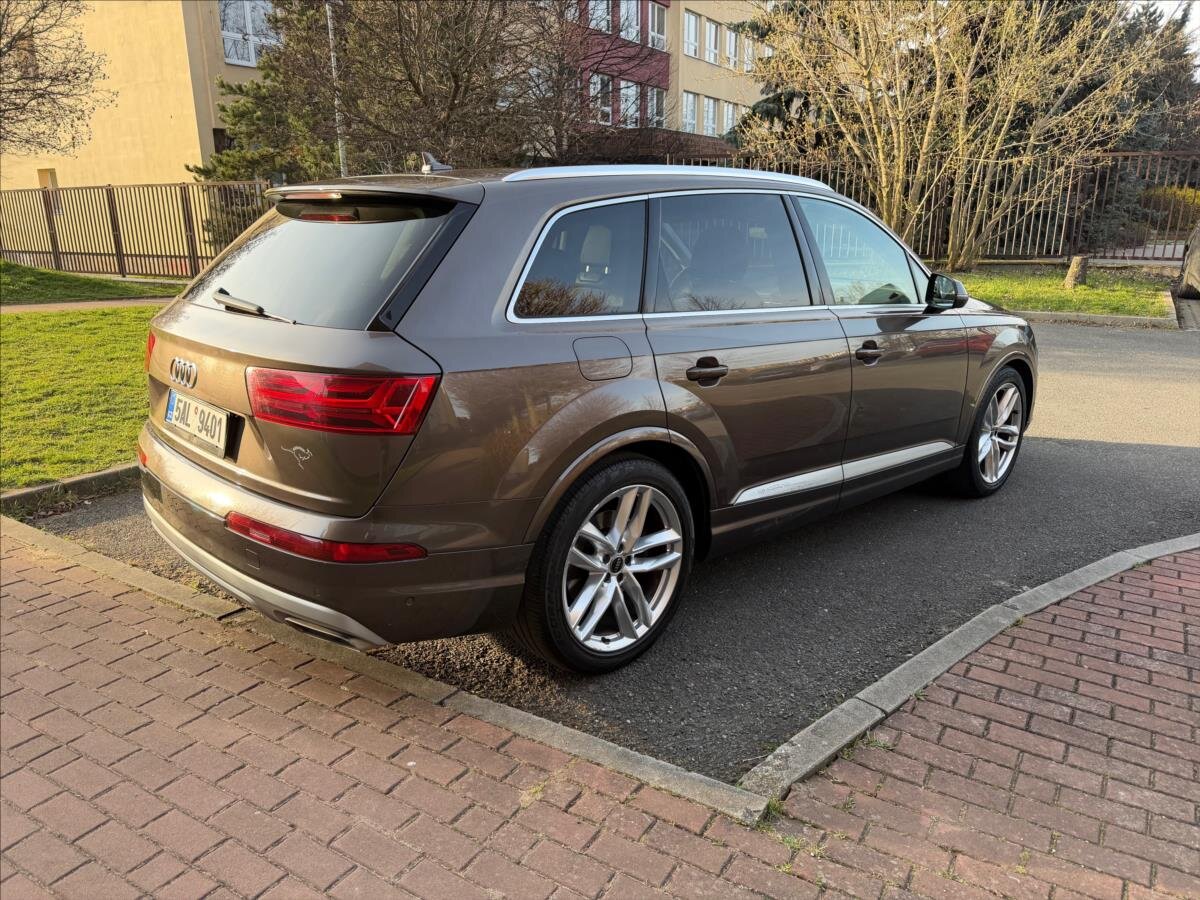 Audi Q7 SUV / Terénní 3,0 l 200 kw