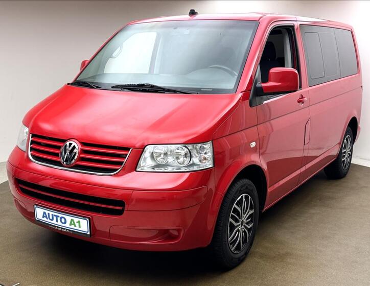 Volkswagen Caravelle 1