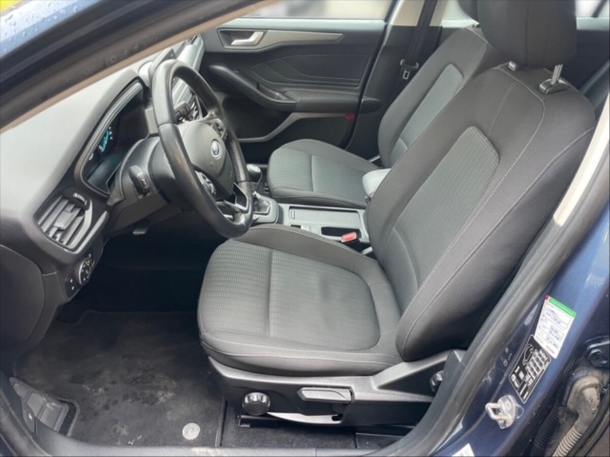 Ford Focus Kombi 999,0 92 kw