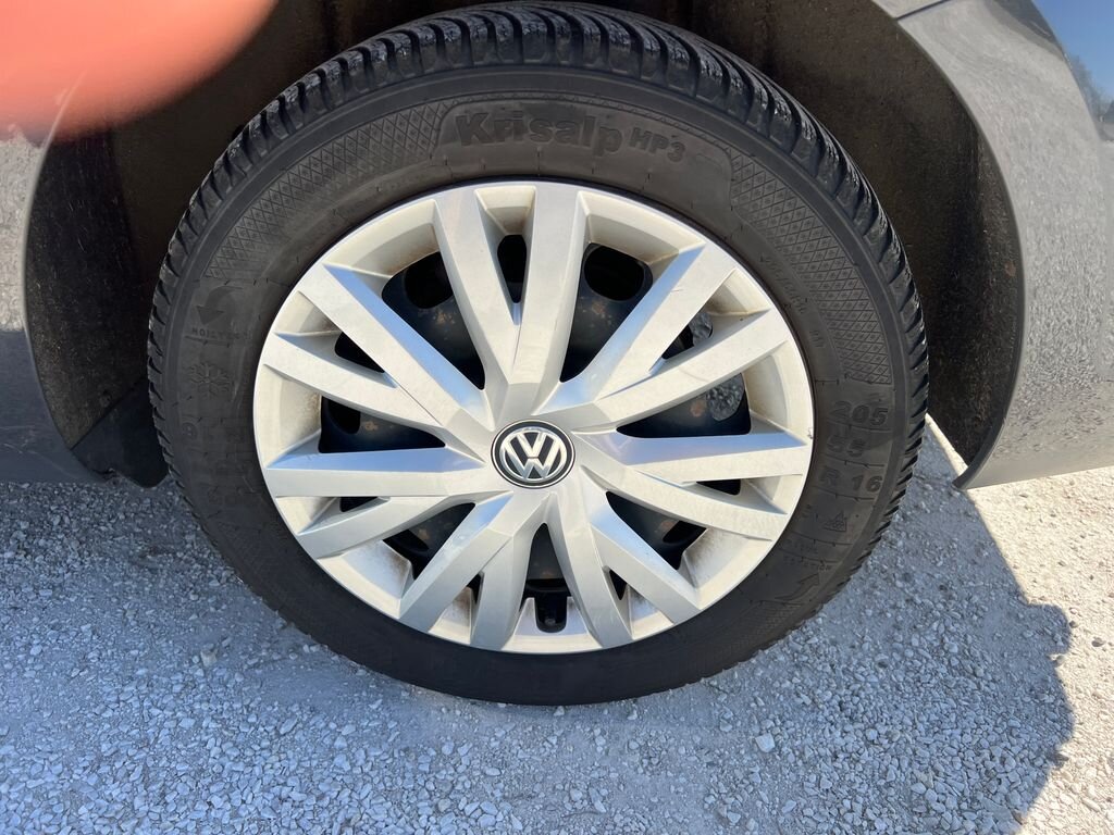 Volkswagen Golf Kombi 1,6 l 77 kw