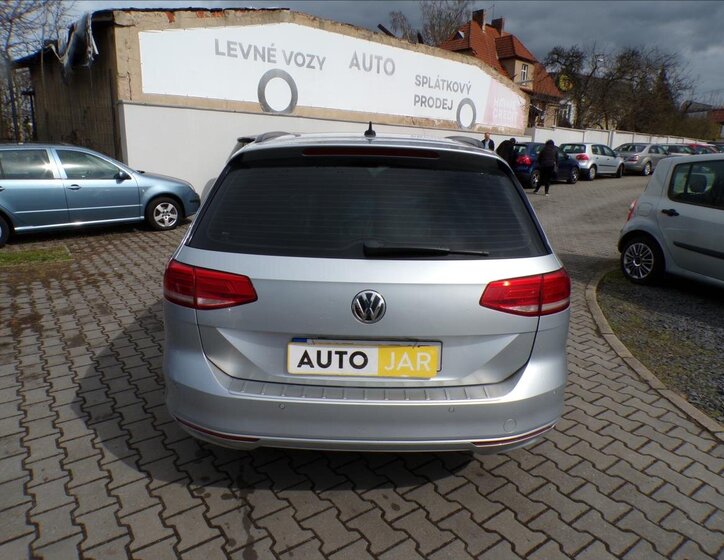 Volkswagen Passat Kombi 2,0 l 110 kw