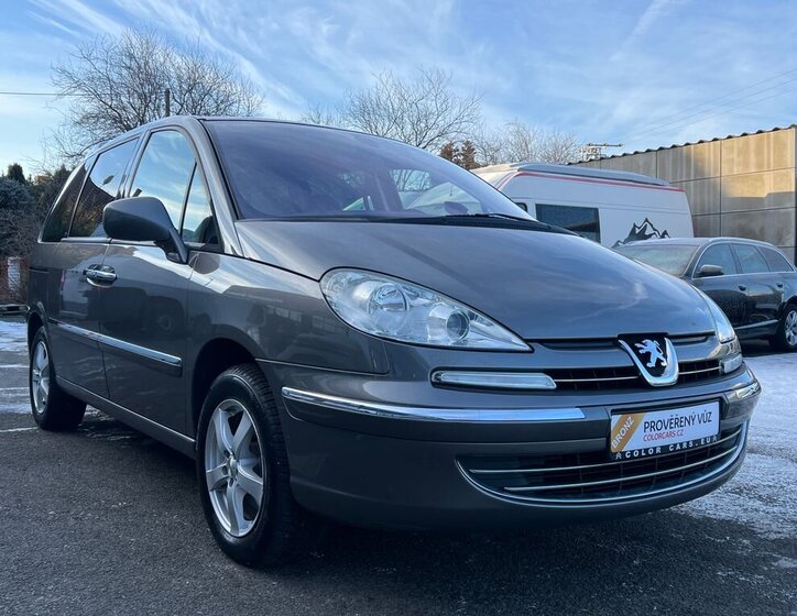 Peugeot 807 MPV 2,0 l 120 kw