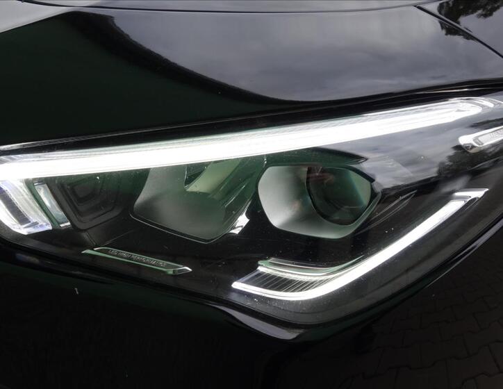 Mercedes-Benz CLA 40