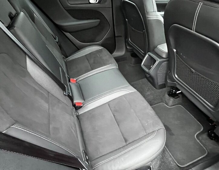 Volvo XC40 SUV 2,0 l 140 kw