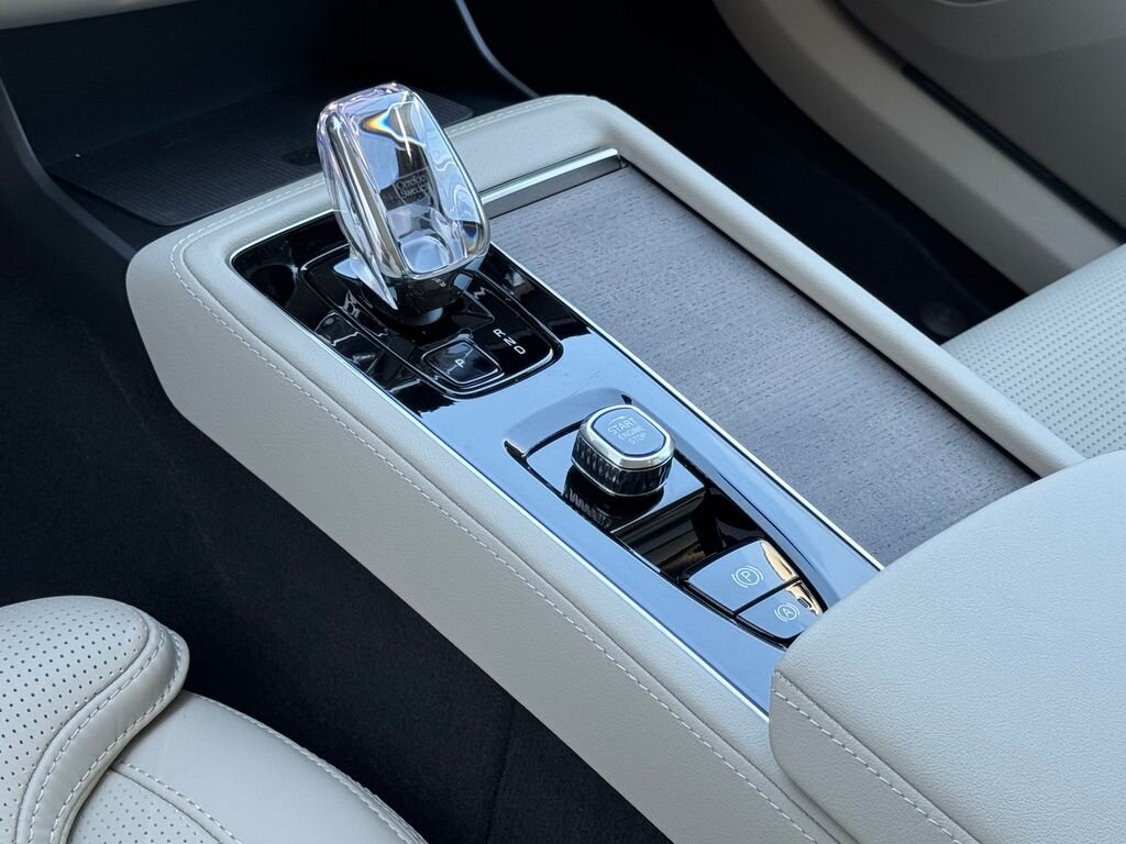 Volvo XC90 SUV / Terénní 2,0 l 184 kw