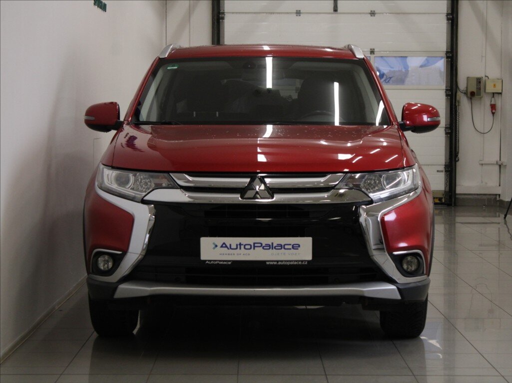 Mitsubishi Outlander SUV 2,0 l 110 kw