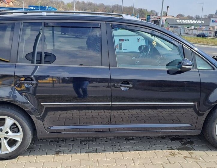 Volkswagen Touran SUV / Terénní 0,0 77 kw