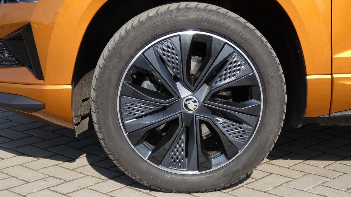 Škoda Karoq SUV / Terénní 1,5 l 110 kw