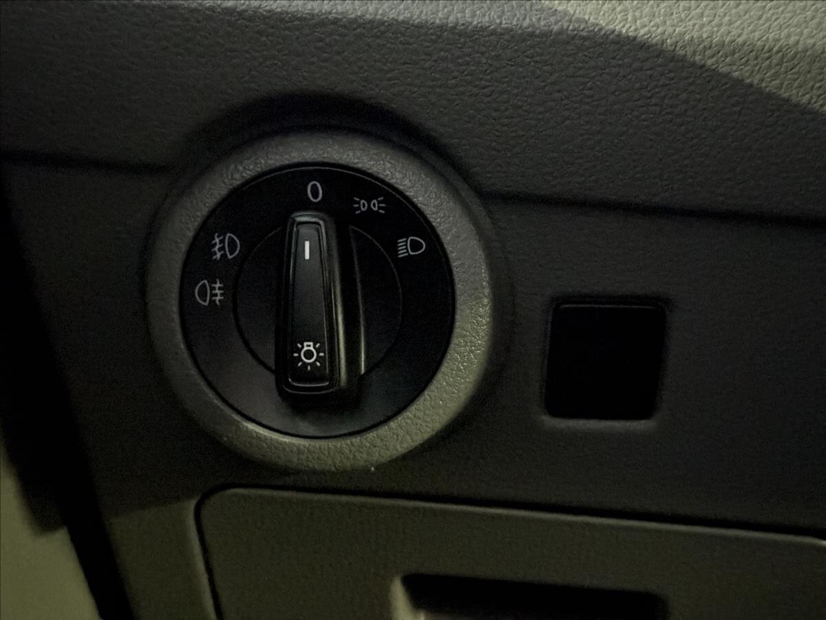 Volkswagen Caravelle Kombi 2,0 l 110 kw