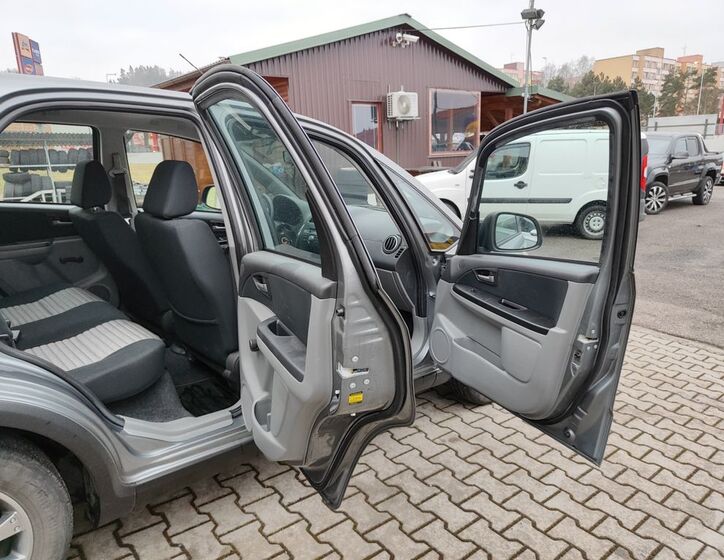 Suzuki SX4 11