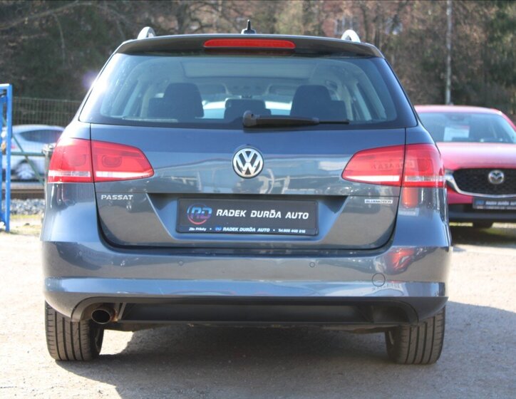 Volkswagen Passat Kombi 1,6 l 77 kw