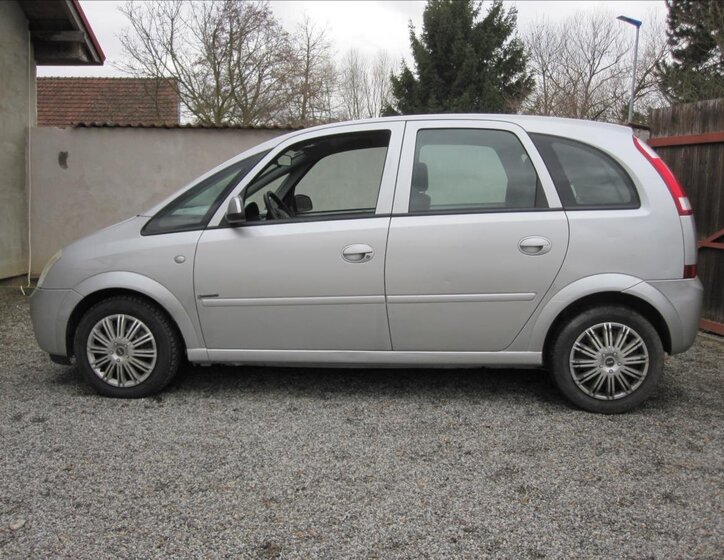 Opel Meriva MPV 1,4 l 66 kw