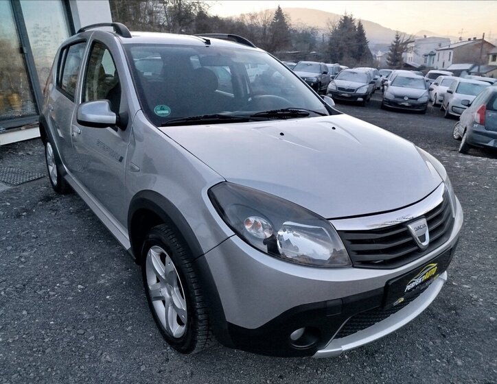 Dacia Sandero 9