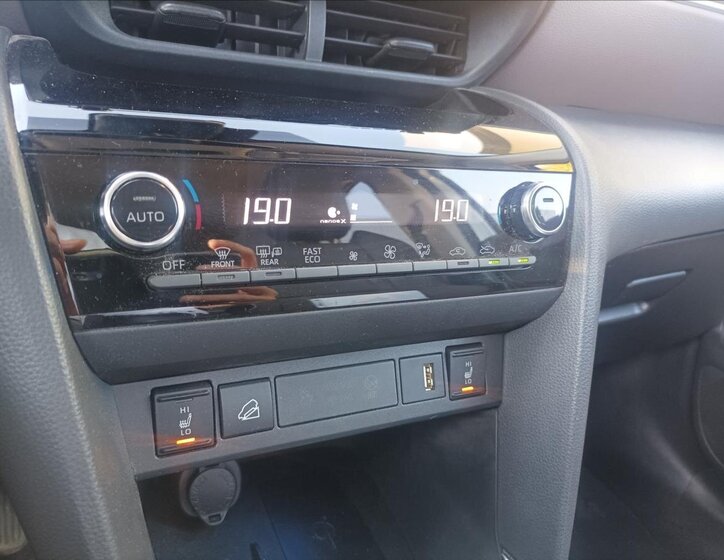 Toyota Yaris Cross Hatchback 1,5 l 68 kw