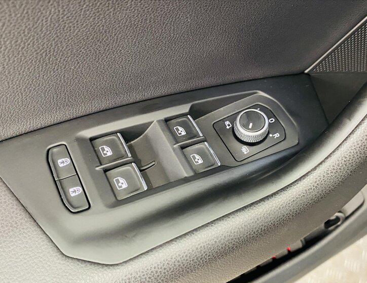 Volkswagen Touareg Kombi 3,0 l 210 kw