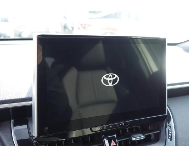 Toyota Corolla Cross 18