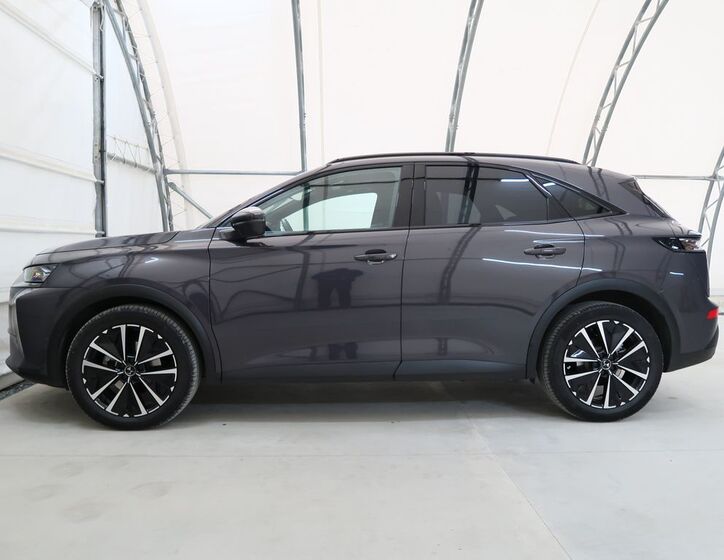 DS Automobiles DS7 Crossback 9