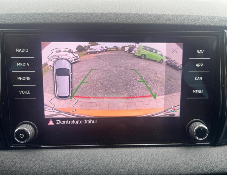 Škoda Karoq SUV 1,5 l 110 kw