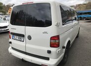 Volkswagen Caravelle Kombi 2,5 l 128 kw