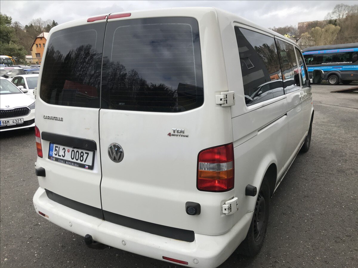 Volkswagen Caravelle Kombi 2,5 l 128 kw
