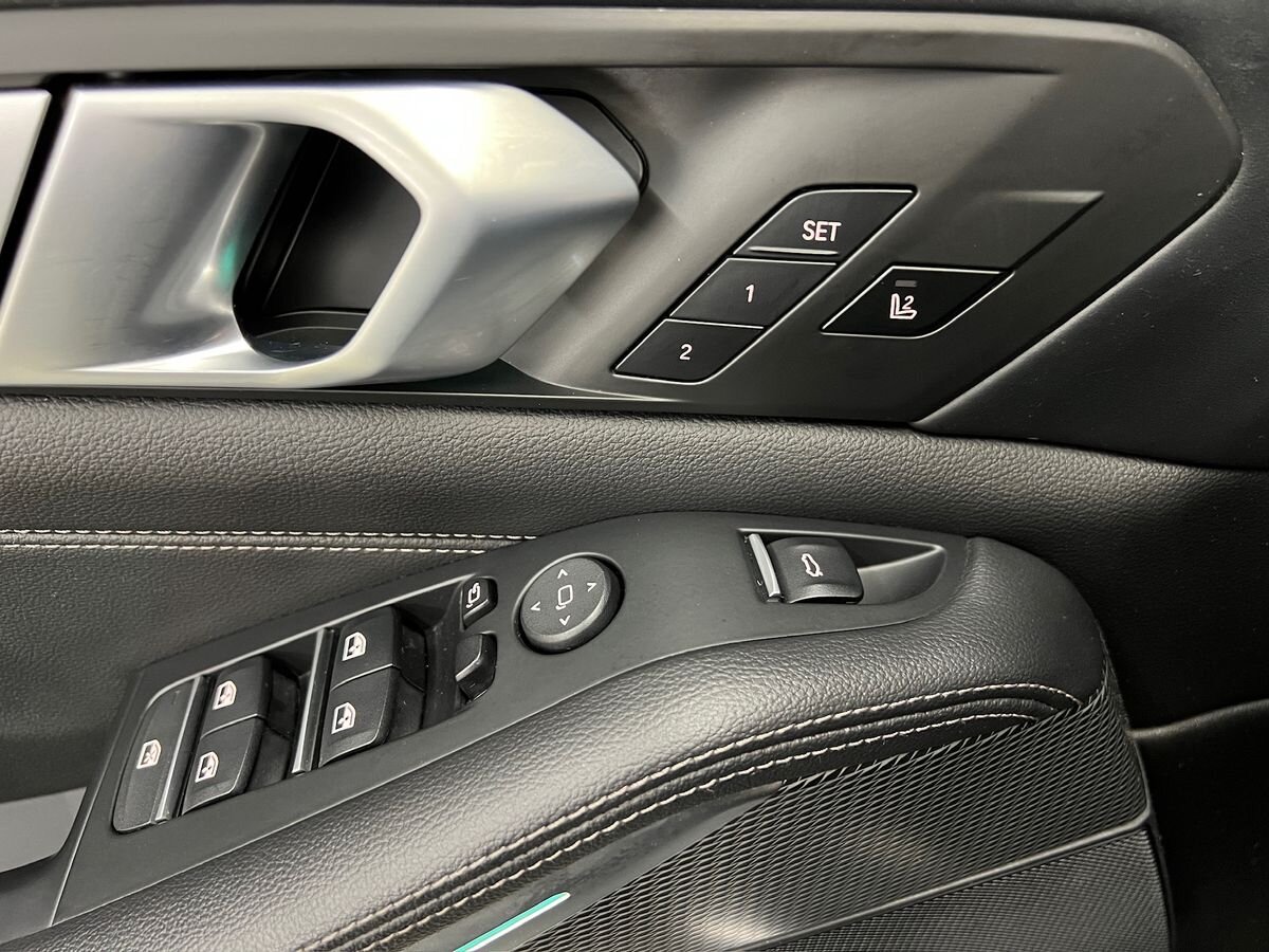 BMW X5 SUV / Terénní 4,4 l 457 kw