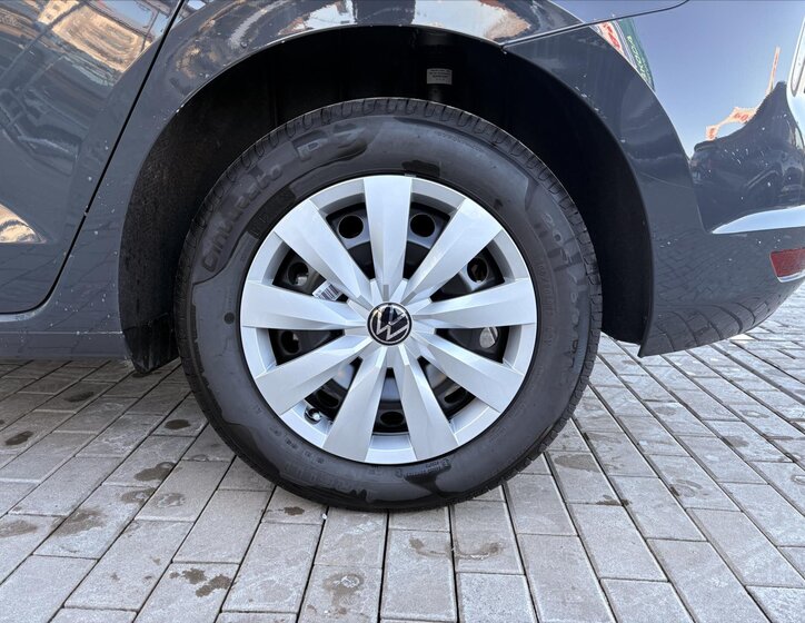 Volkswagen Touran MPV 1,5 l 110 kw