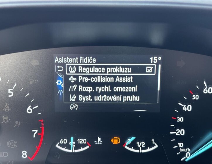 Ford Focus Kombi 999,0 92 kw