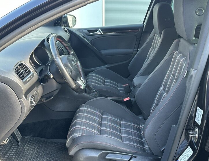 Volkswagen Golf Hatchback 2,0 l 155 kw