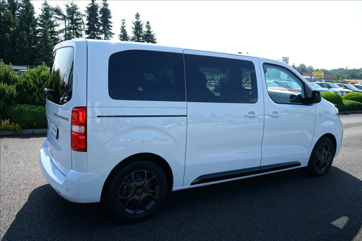 Citroën SpaceTourer MPV 2,2 l 110 kw